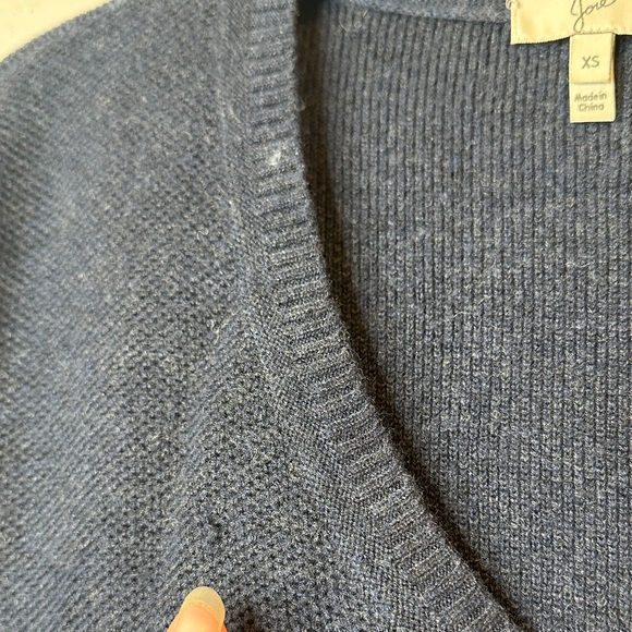 Joie Deep Blue V-Neck Sweater Size XS Cozy and Soft! - Picture 8 of 10